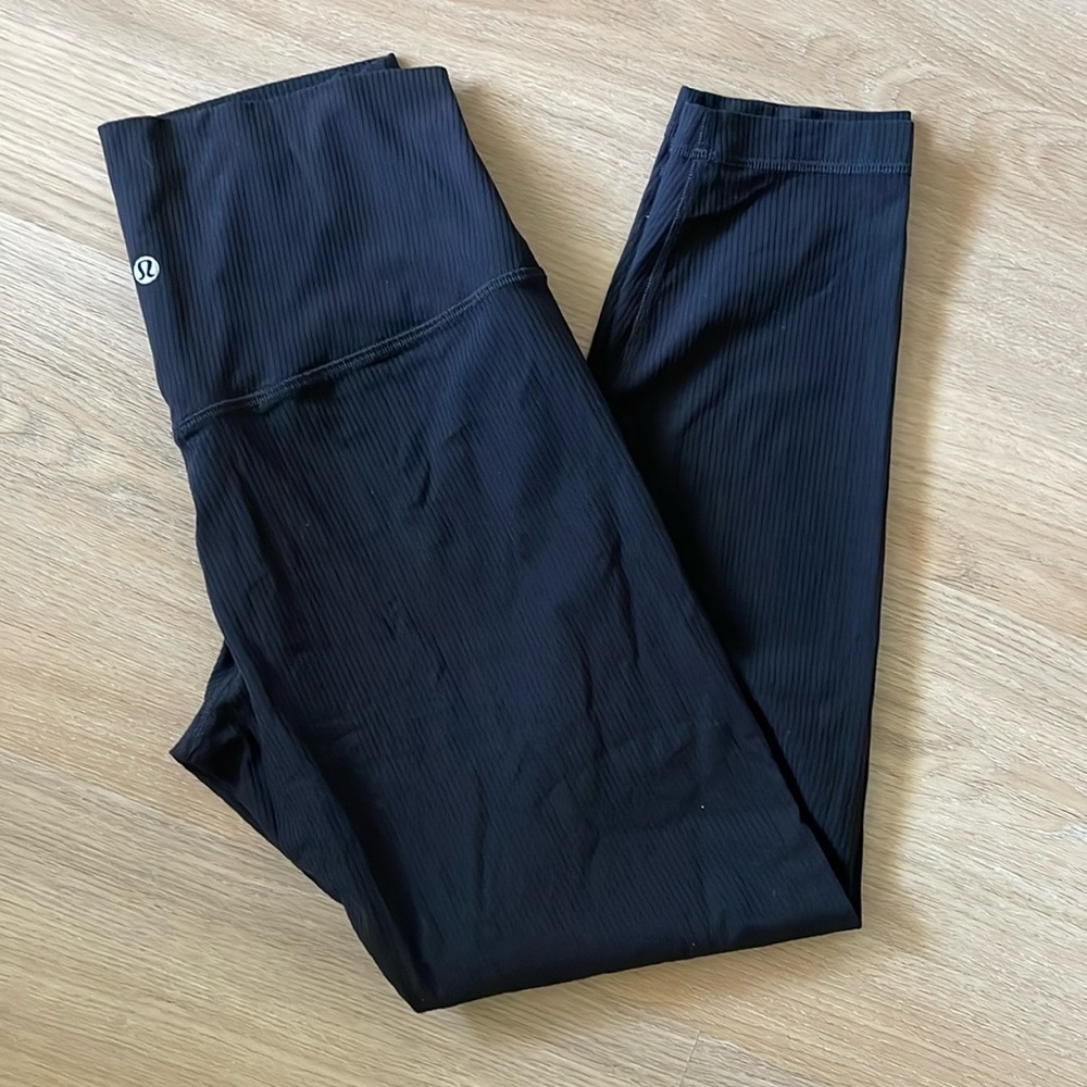 Lululemon Black Ribbed Women’s Leggings Size 8